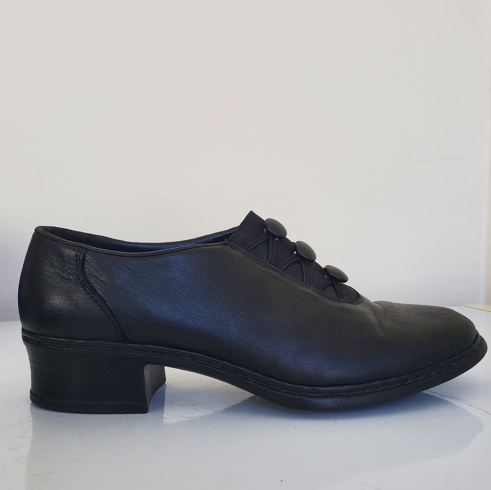 Beautiful leather shootie